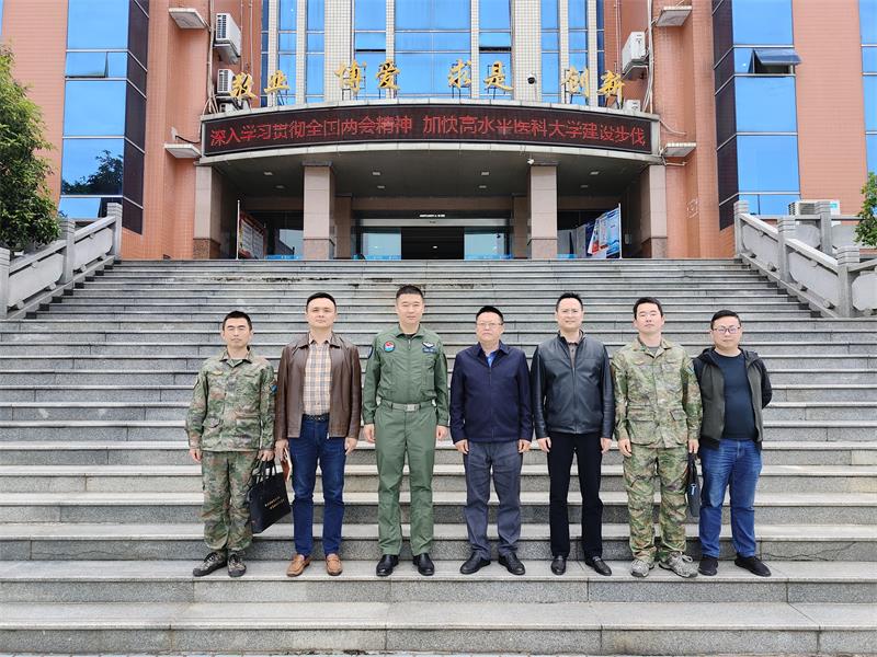 承训部队来校对接2022级学生军训工作