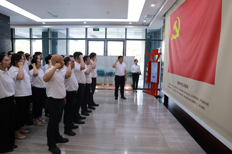 临床医学院·附属医院赴广安市党风廉政教育基地开展“学纪崇廉 廉润初心”专题培训活动