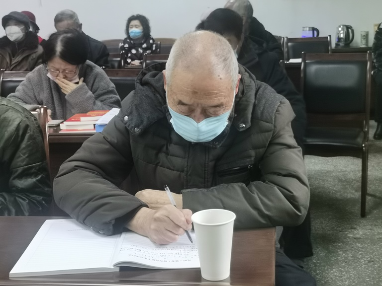 离退休党委召开学习贯彻党的二十大精神宣讲报告会