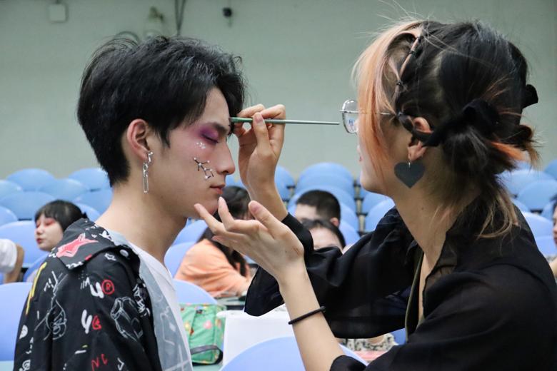 【美妍化妆造型社】美妆遇星座,彩绘展风姿