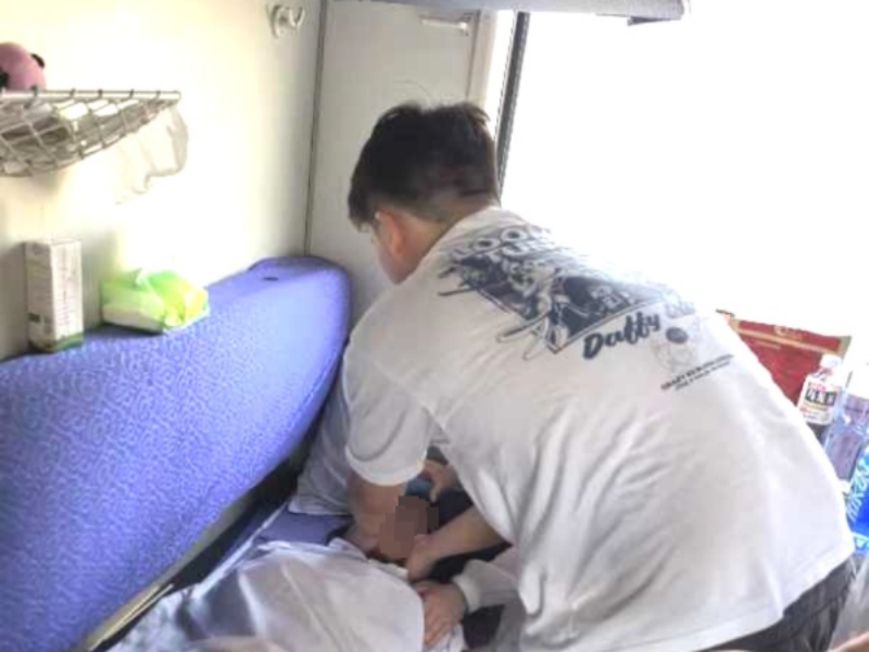 又见列车救人 我校学生再显医者担当