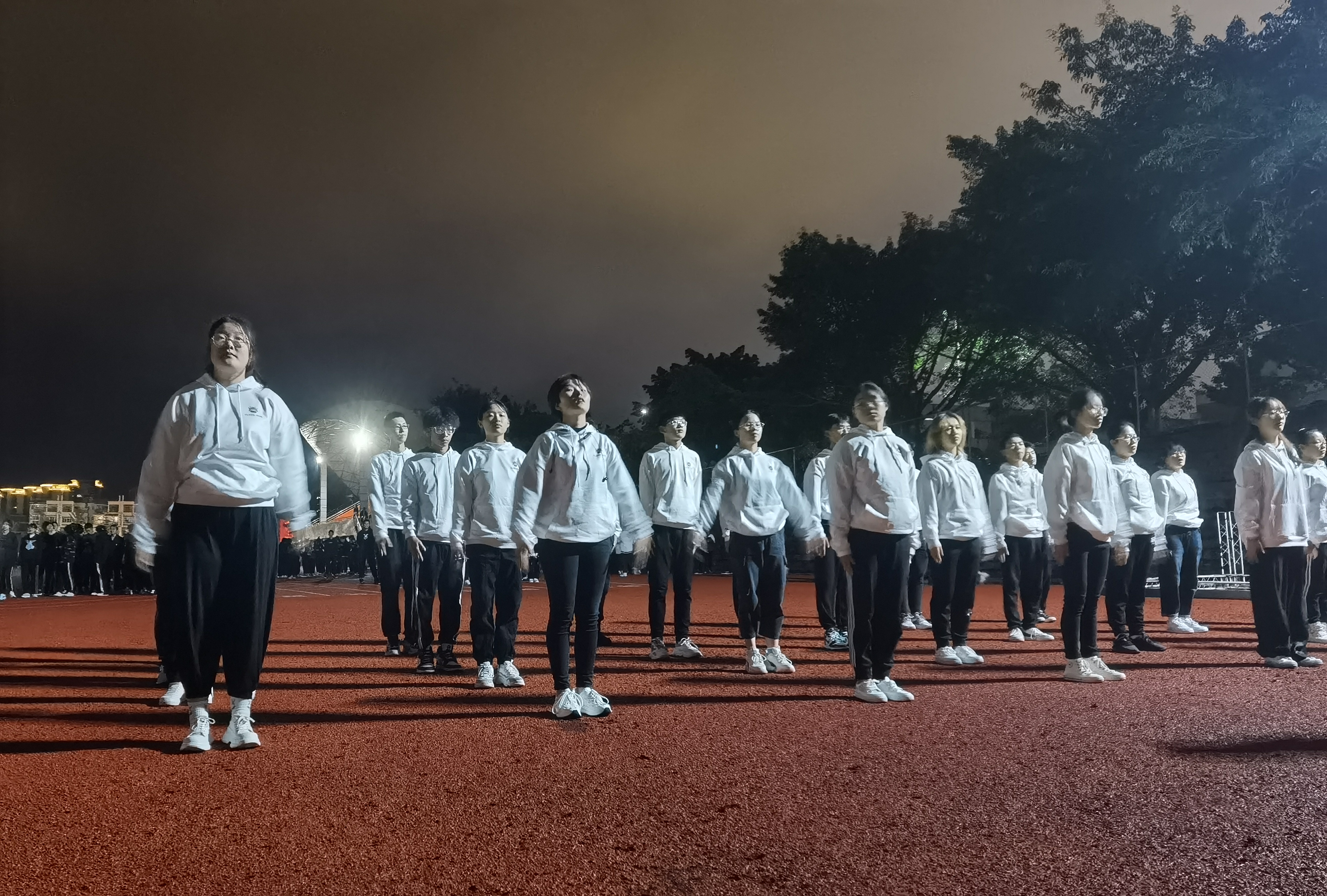 麻醉学系开展“阳光体育，蓬勃风采”体操比赛