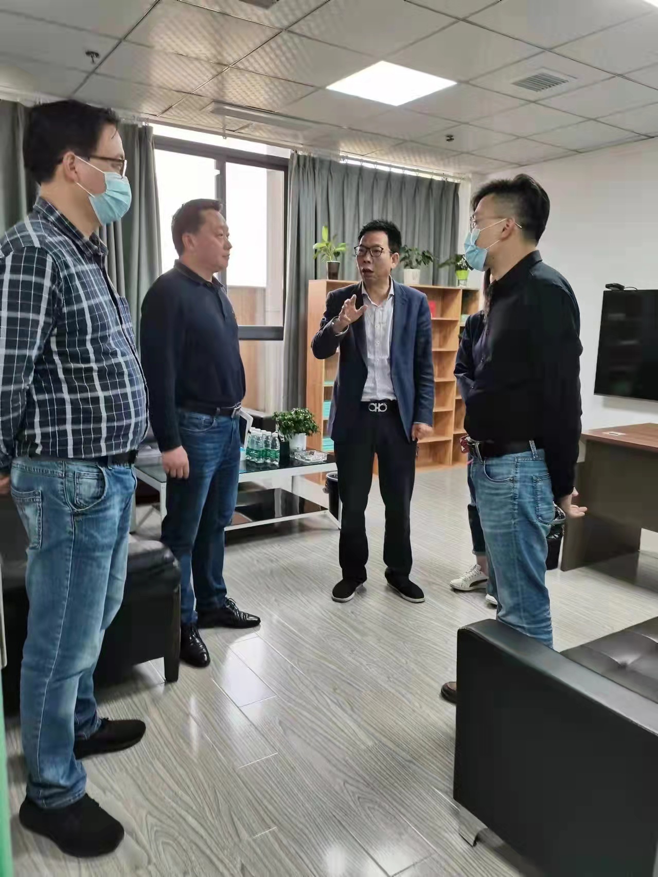 采购与招投标管理中心赴政府采购社会代理机构开展调研活动