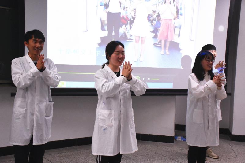 临床医学系举行“青春志愿,爱在社区”志愿服务策划大赛