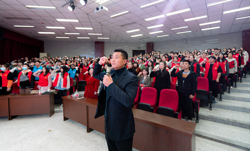 志愿赋能•医路同行——我校附属医院开展三高校志愿服务交流沙龙暨“医路有我”陪诊志愿服务项目启动仪式