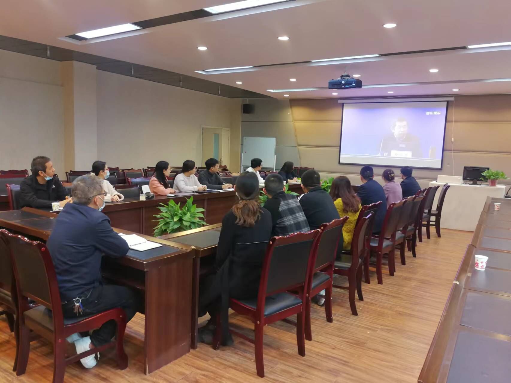 基础医学与法医学院组织师生收看“2022年四川省科学道德和学风建设宣讲教育报告会”