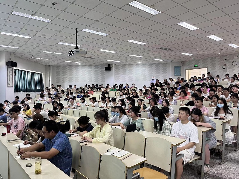 我校召开2022-2023年度实习生下点及返校工作培训会