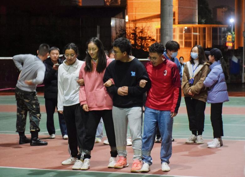 【武术协会】荧光夜跑唤醒活力