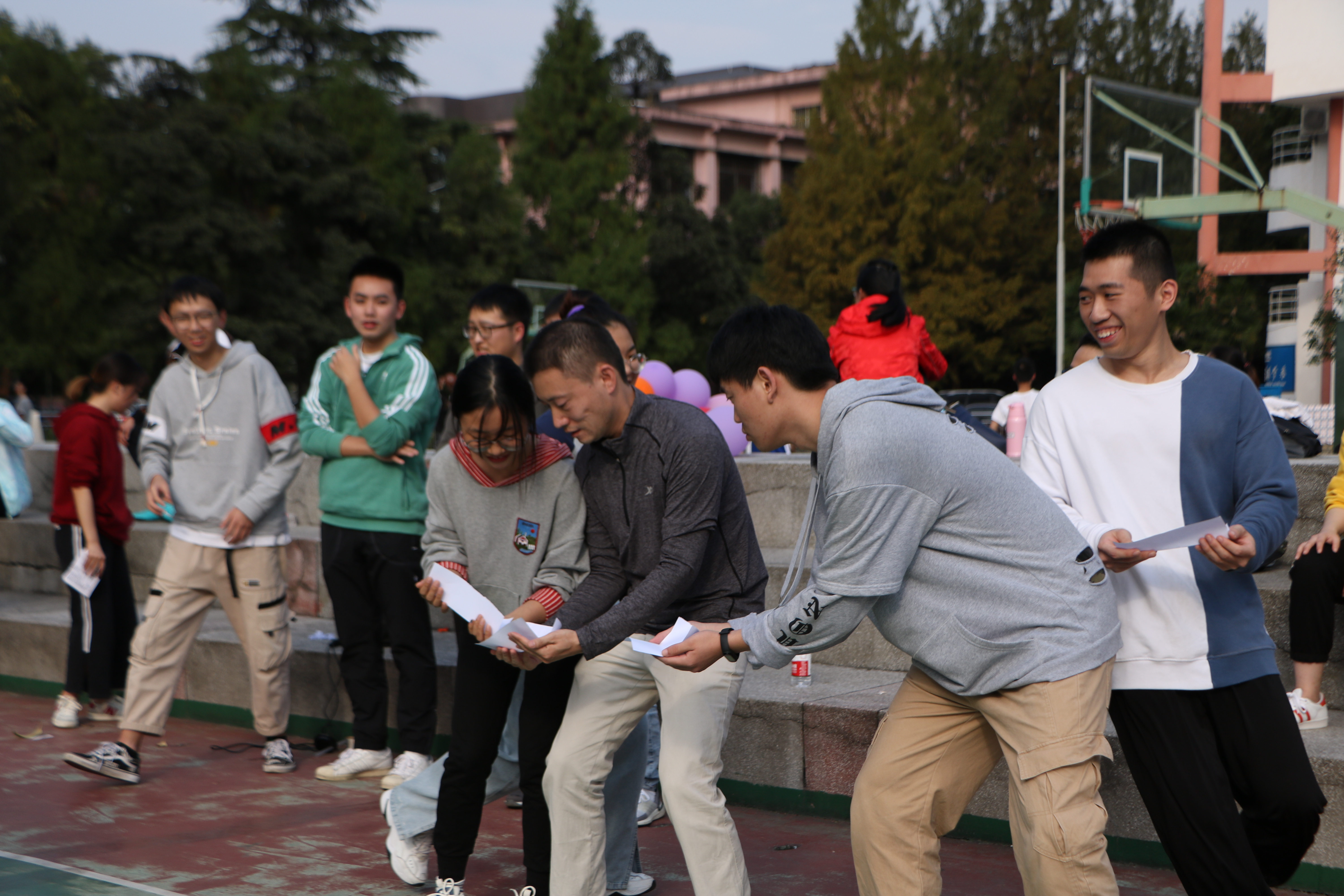 趣味运动会，青春无极限