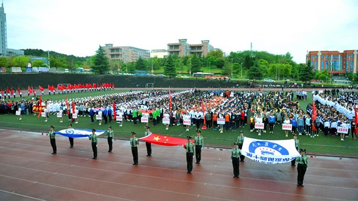 我院学子在第十四届春季校运动会中再创佳绩