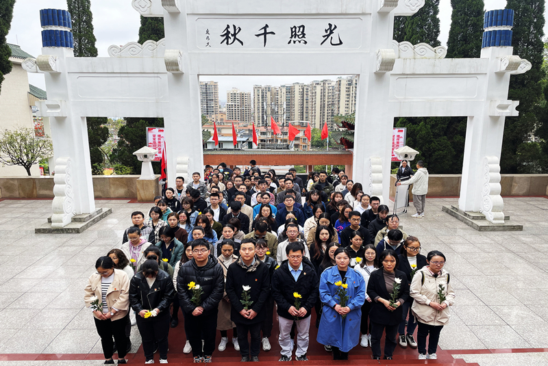 青心向党 致敬百年信仰