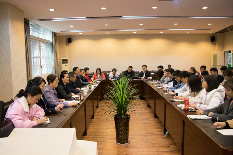 基础医学院开展临床医学专业认证学生座谈培训会