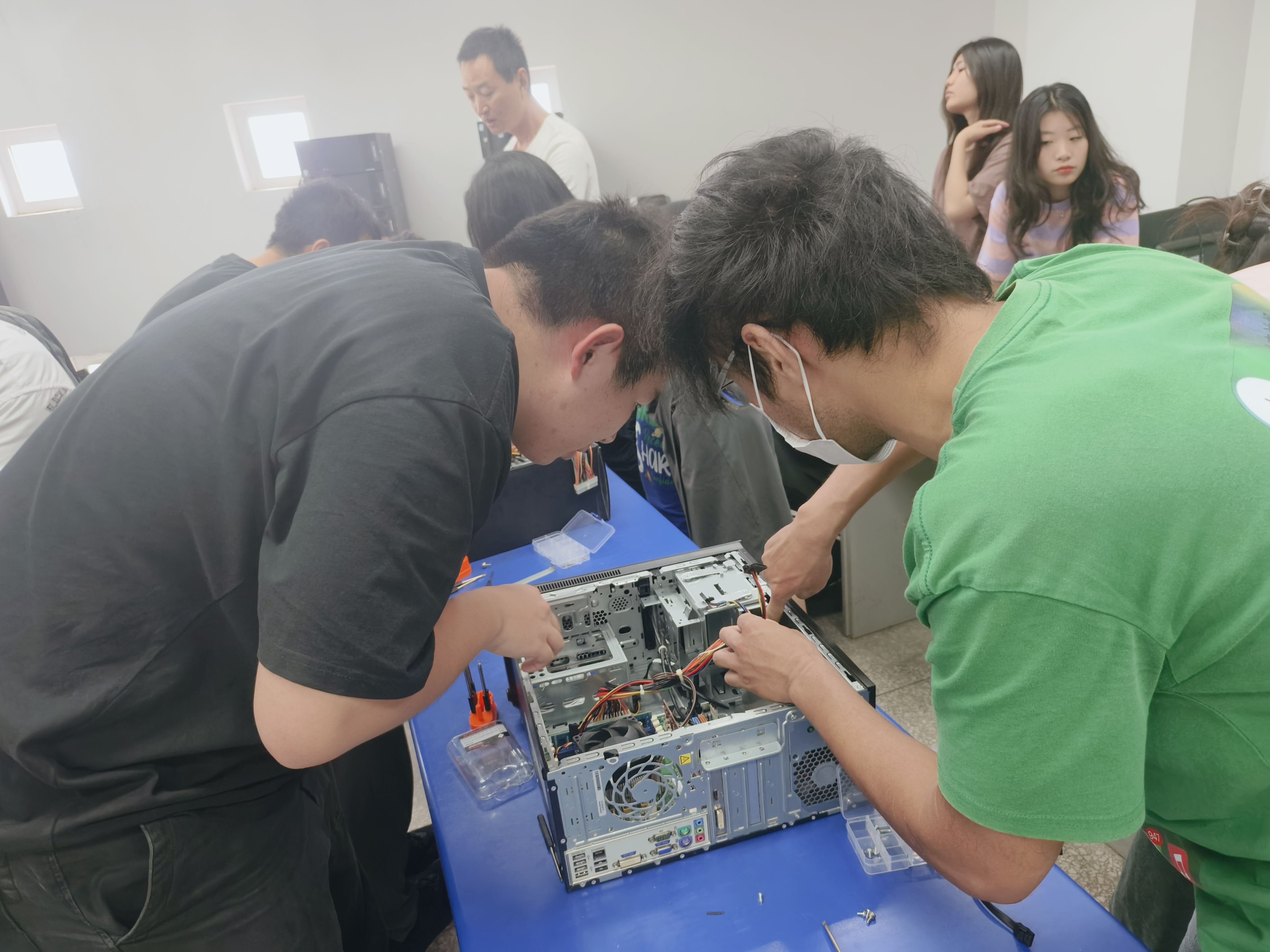 第二届网络信息文化节装机达人赛圆满结束