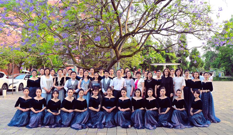 护理学院举办庆祝第111个国际护士节文艺晚会暨表彰大会