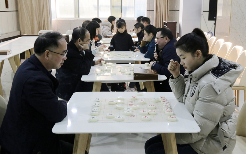 工会、继续教育学院、学报工会小组开展象棋活动