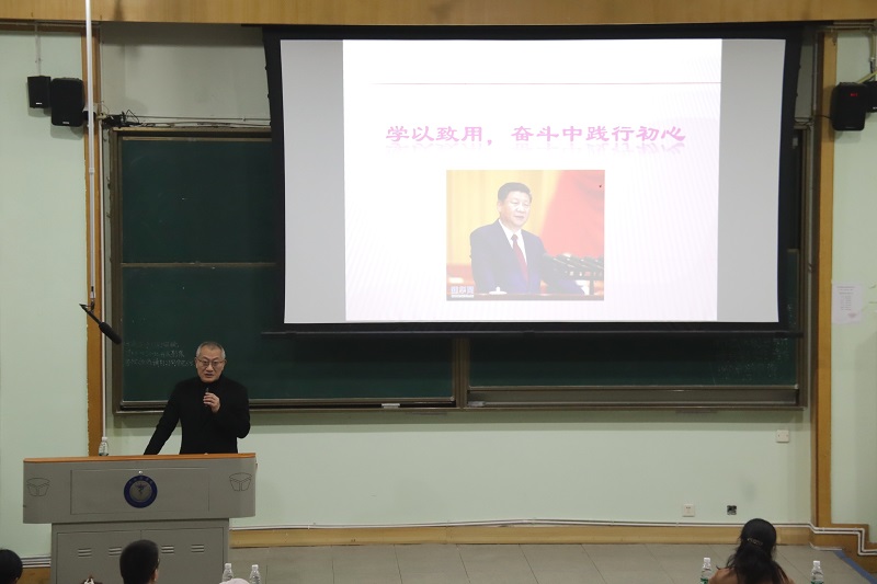 杜勇为医学影像学院师生讲形势与政策课