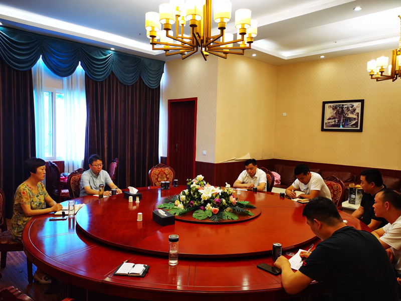 后勤管理处召开外包食堂负责人工作座谈会