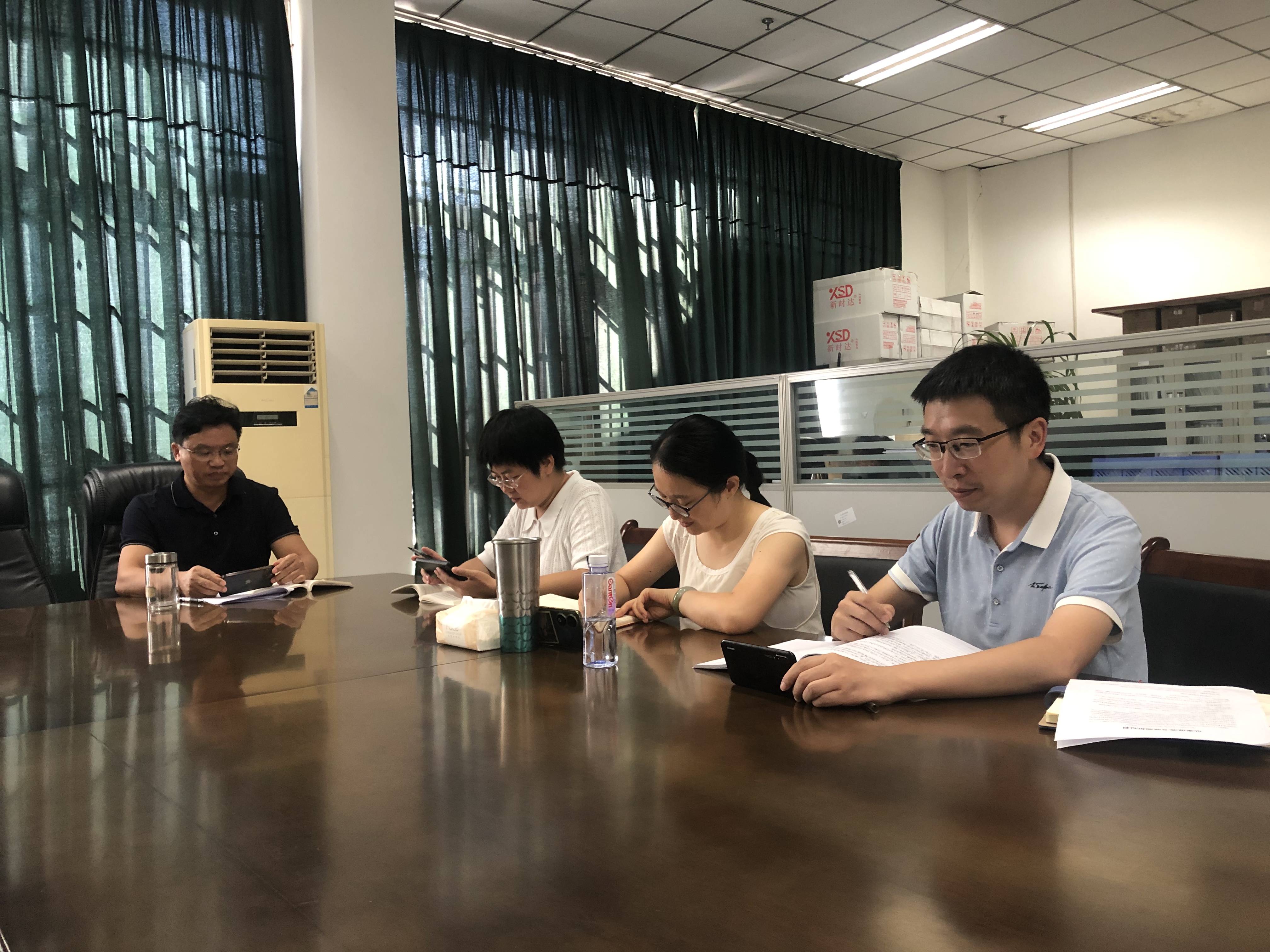 教学评估中心支部开展以案促改专题组织生活会