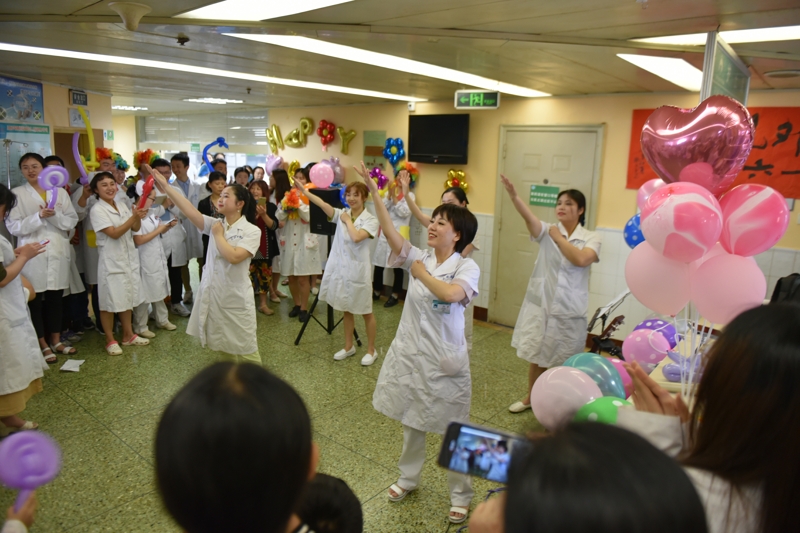 临床医学系开展“欢乐传递,健康童年”小丑医生志愿活动