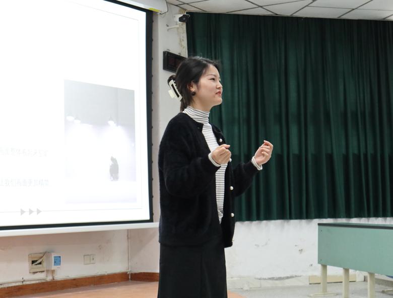 “以镜头寻真美”基础知识摄影讲座