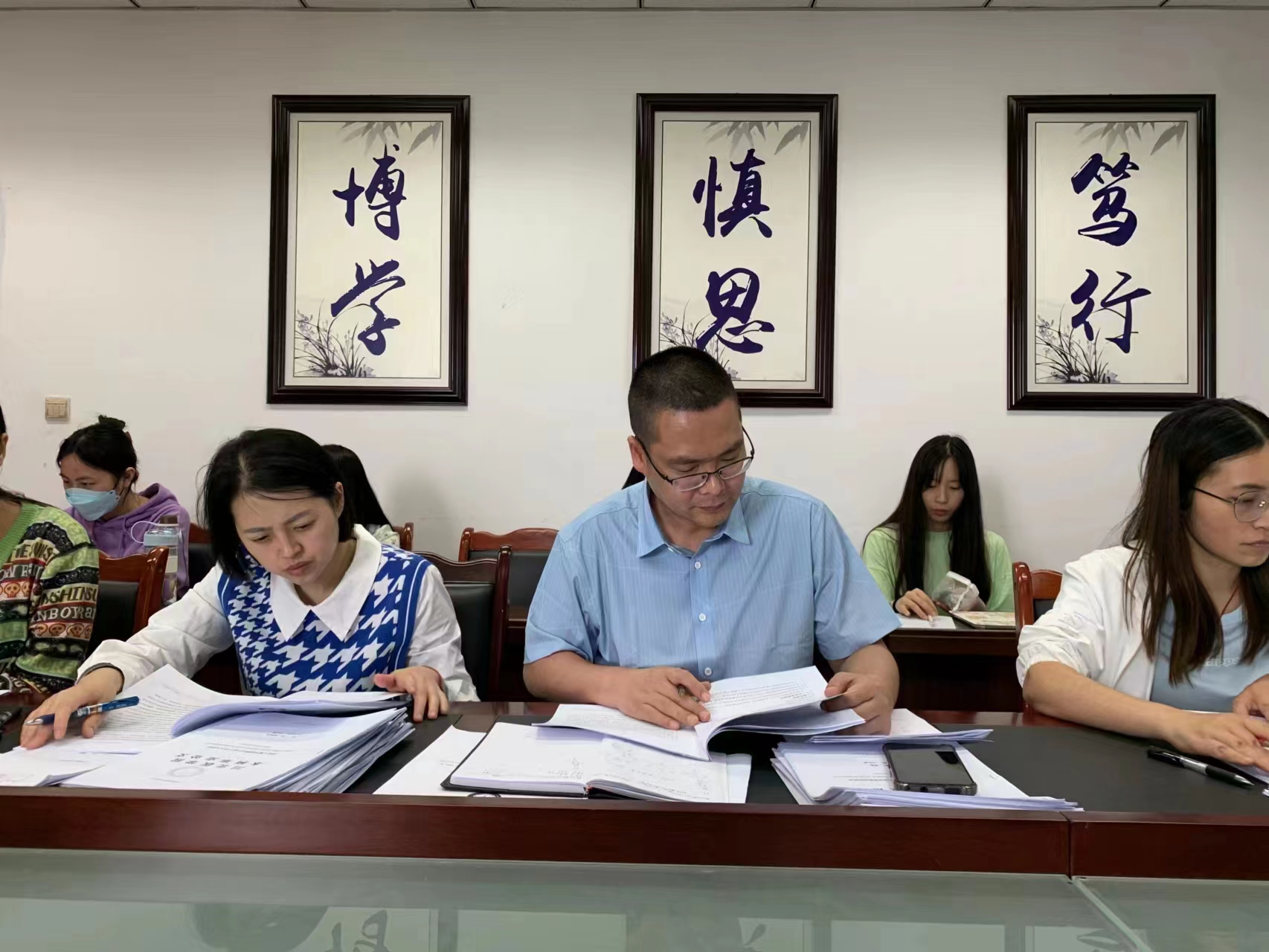 社会工作专业召开2019级本科毕业论文答辩会