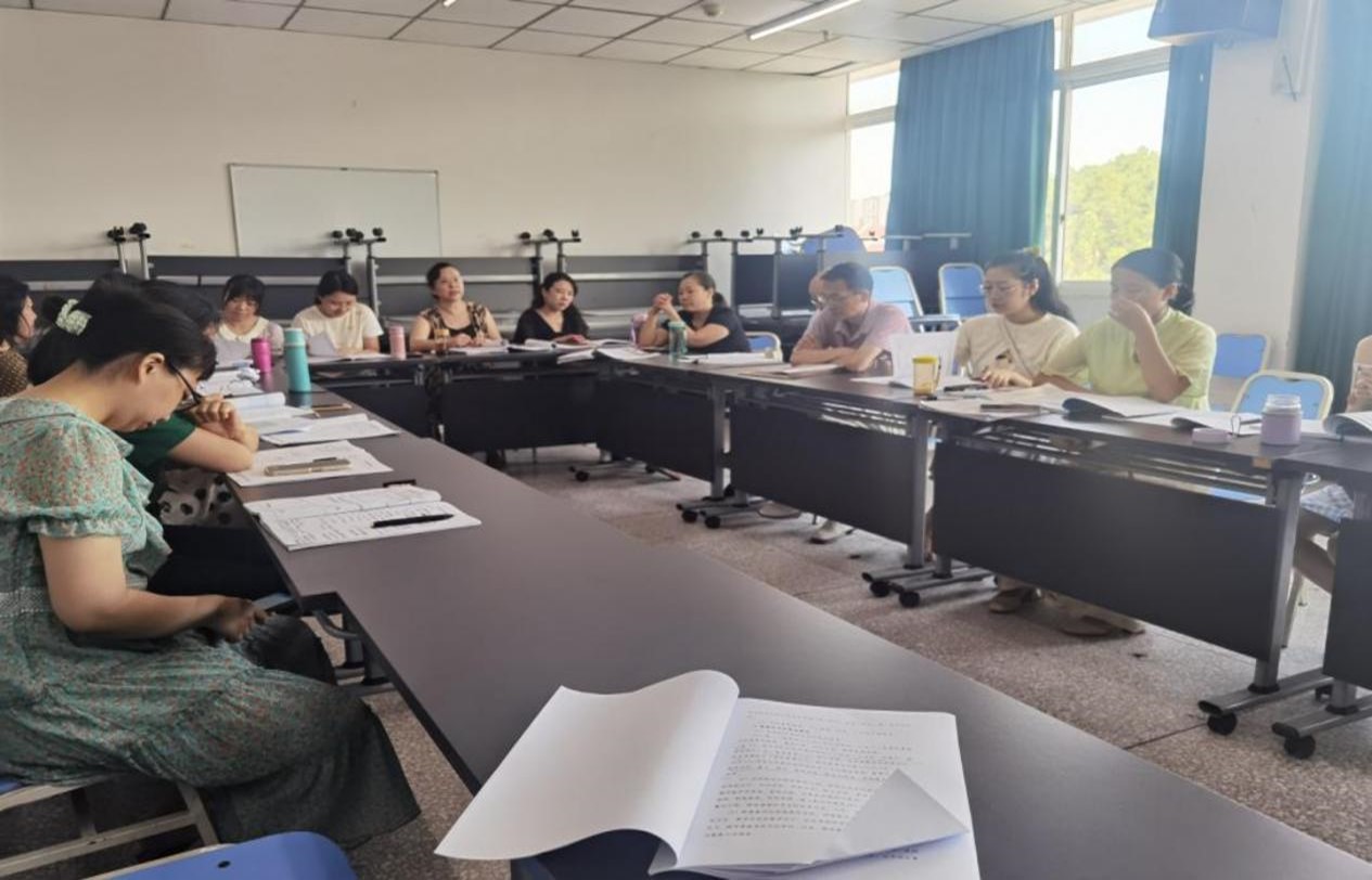 大外一室开展新学期集体备课教研活动