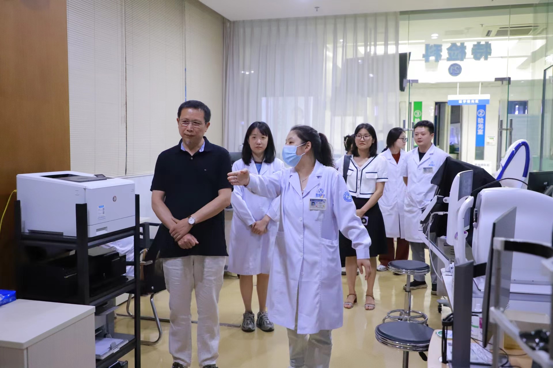 眼视光医学院赴成都开展访企拓岗及实习巡查工作