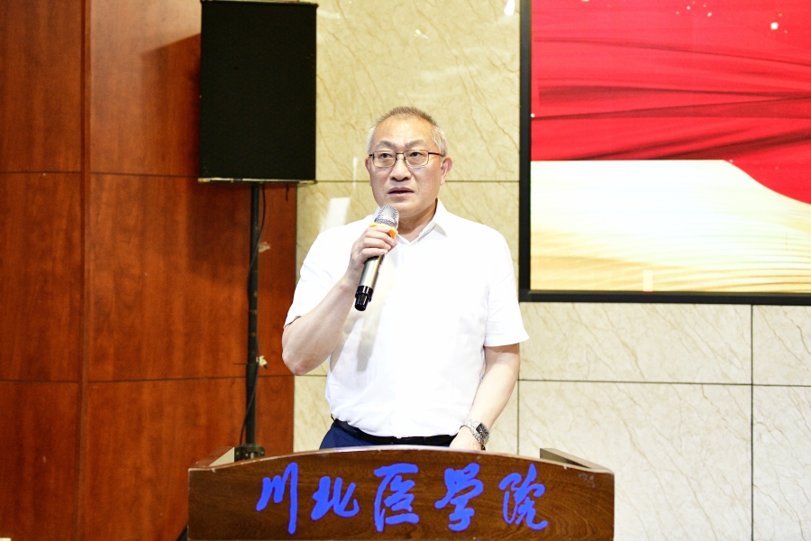 学校举行第三届师德演讲比赛