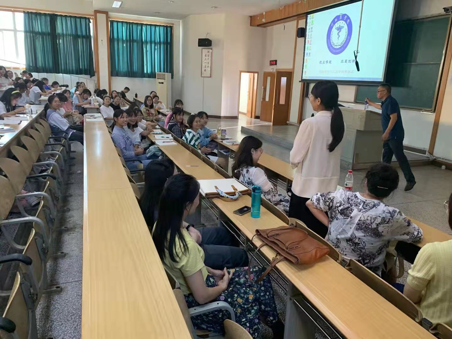 财务管理专业召开2021级新生见面会暨专业介绍会