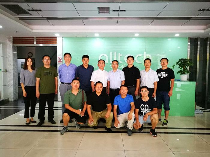 医学影像学院团队赴奥泰医疗系统有限责任公司交流校院企合作事宜