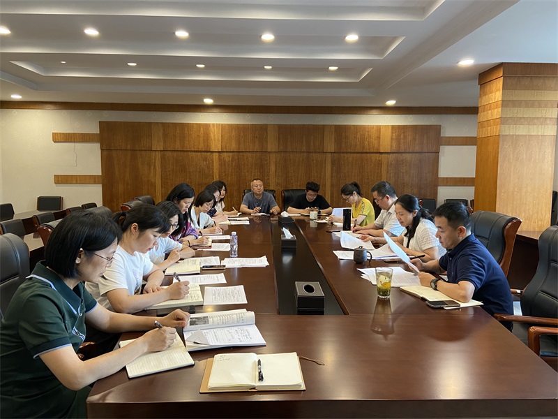 校领导参加所在支部学习会 专题学习省第十二次党代会精神