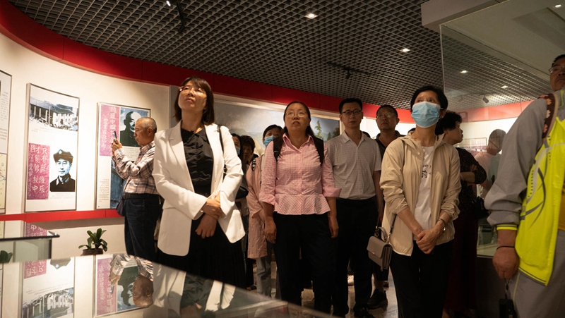 民盟学院基层委员会开展“学党史，重走长征路”学习实践活动