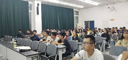 法医学系成功开展“2019级党员发展”专题教育活动