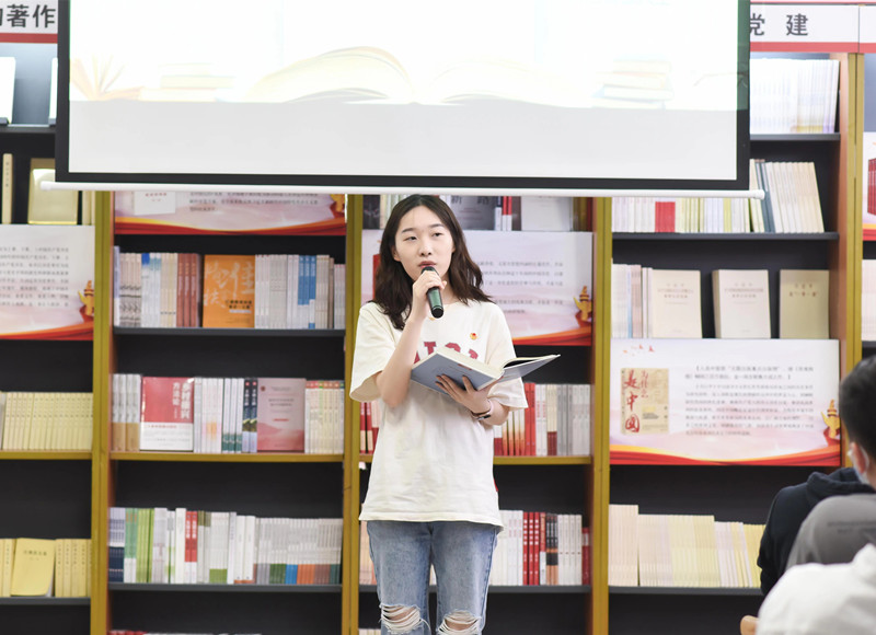世界读书日 一起读党史——我校附属医院举办“喜迎二十大,永远跟党走,奋进新征程”纪念建团100周年暨阅读党史专题读书会