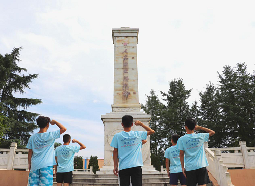 川北医学子拜访烈士陵园，追忆峥嵘岁月