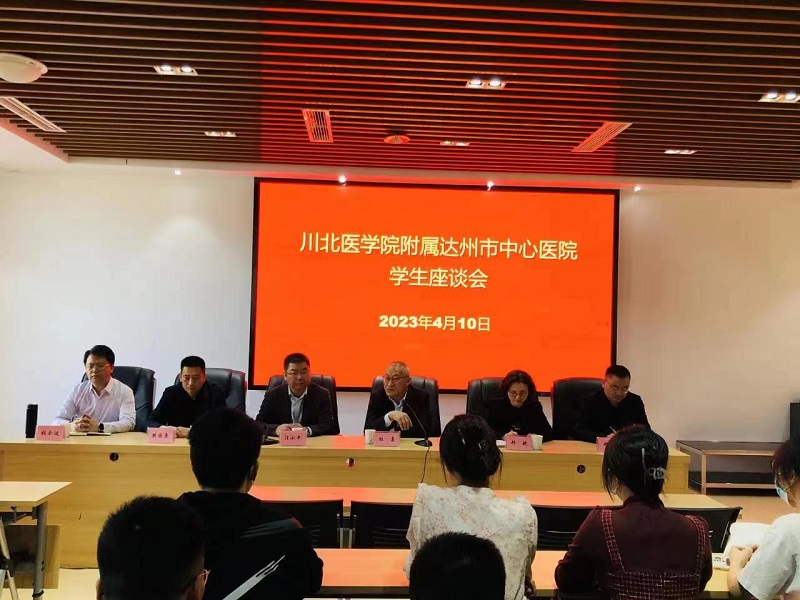校领导带队巡查实践教学基地