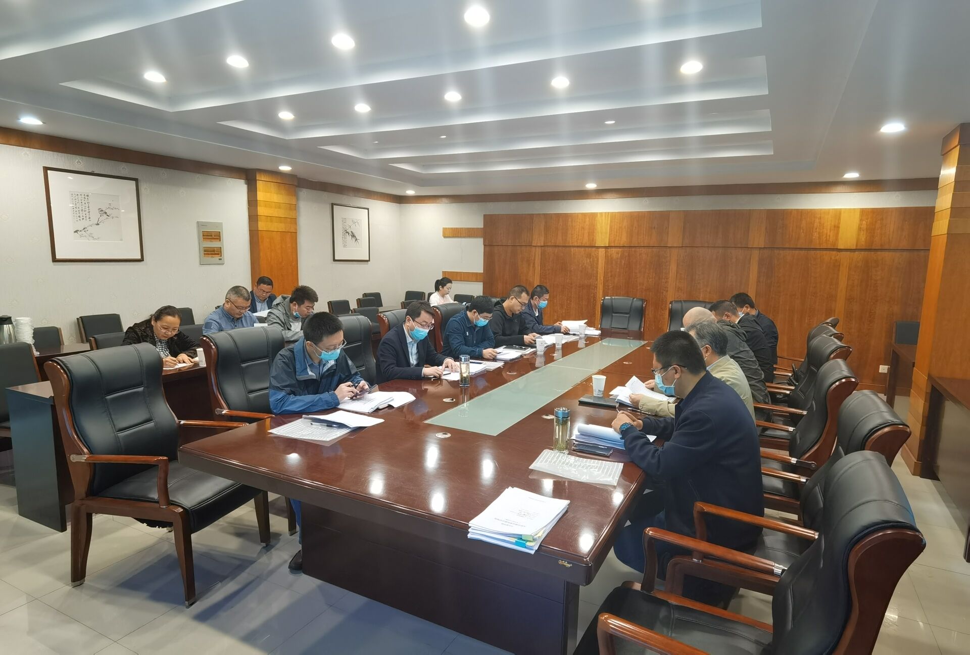 国有资产管理处组织开展学校2020年第二批校内项目（仪器设备类）立项及单台件五十万以上设备购置论证会