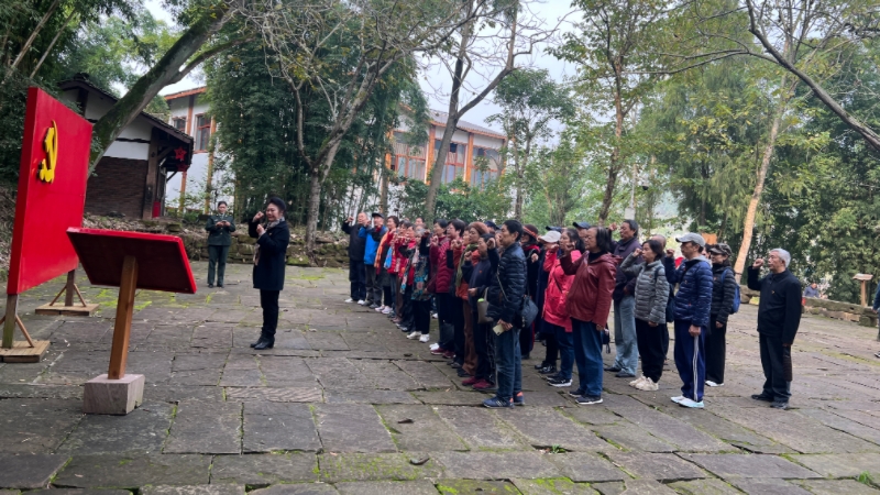 离退休党委赴蓬溪县开展党员党性素养提升行动