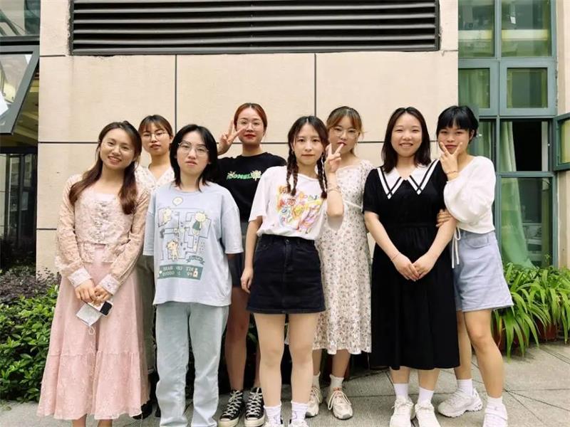 毕业季故事①｜“学霸实习寝室”：奋斗为底友情增彩