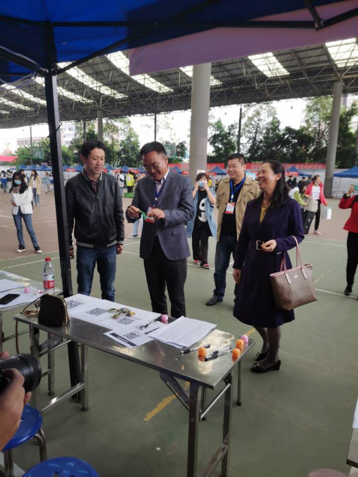 飒爽金秋日,喜迎新生到