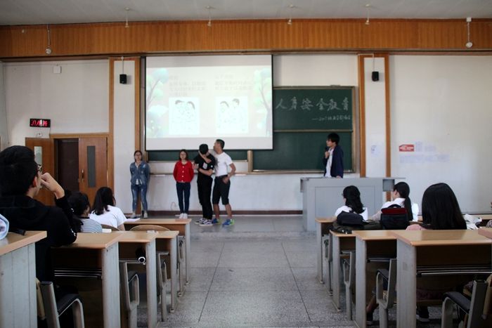 我院2017级影本合班开展“大学生人身安全教育”主题班会