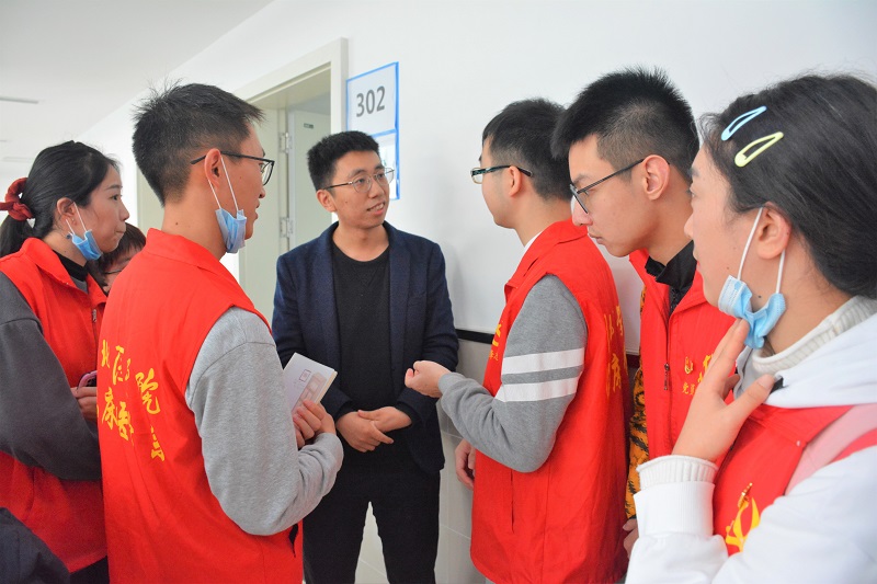 临床医学系党总支赴达州开展党性熔铸营系列活动