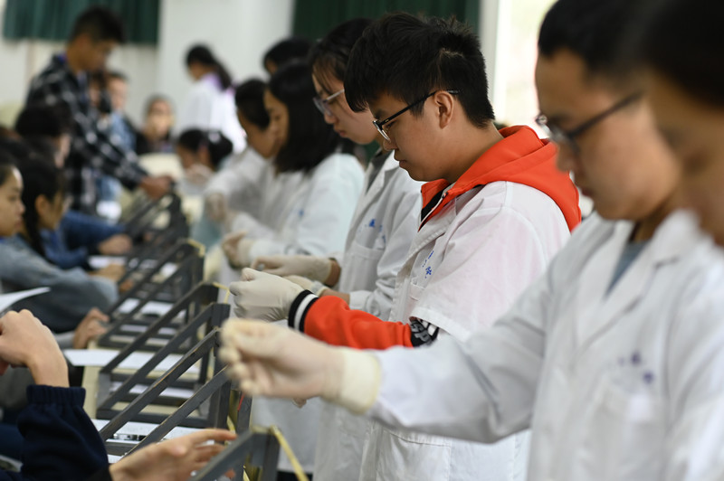 临床医学系2020年临床素质拓展训练营之临床技能比赛决赛成功举行