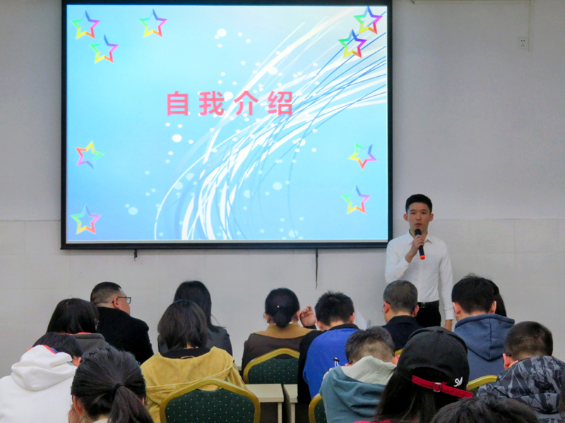 口腔医学系举办“职等你来”简历制作及模拟面试大赛