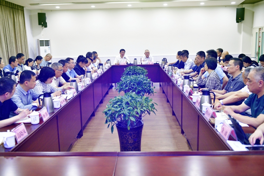 学校开展2023-2024学年第二学期中期教学检查