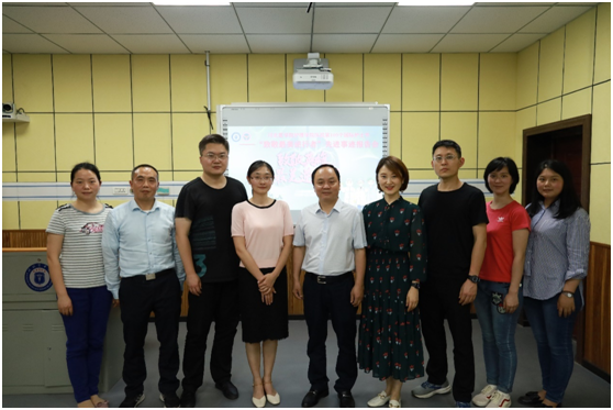 护理学院举行“致敬最美逆行者”抗疫英雄先进事迹报告会