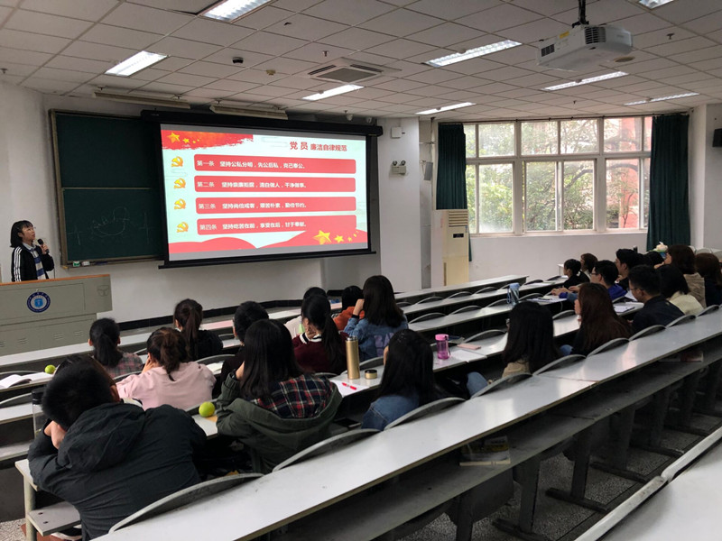 临床医学系党总支开展“不忘红色精神,传承先辈基因”党团共建系列活动
