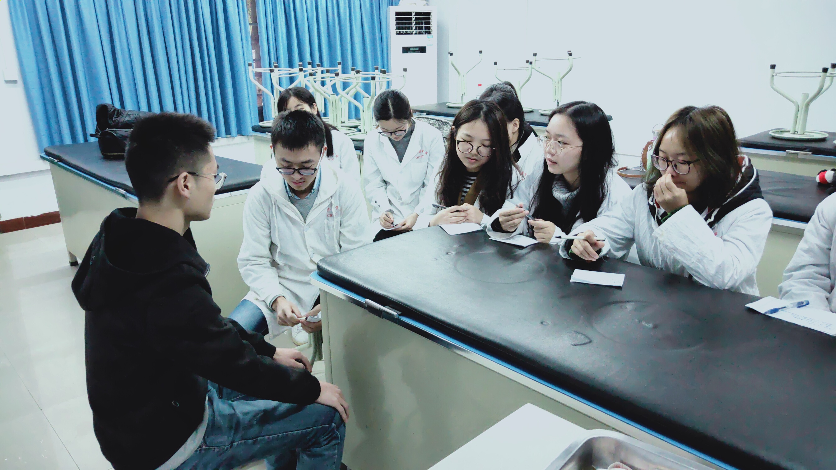 临床医学系标准化病人（SP）培训班顺利结业