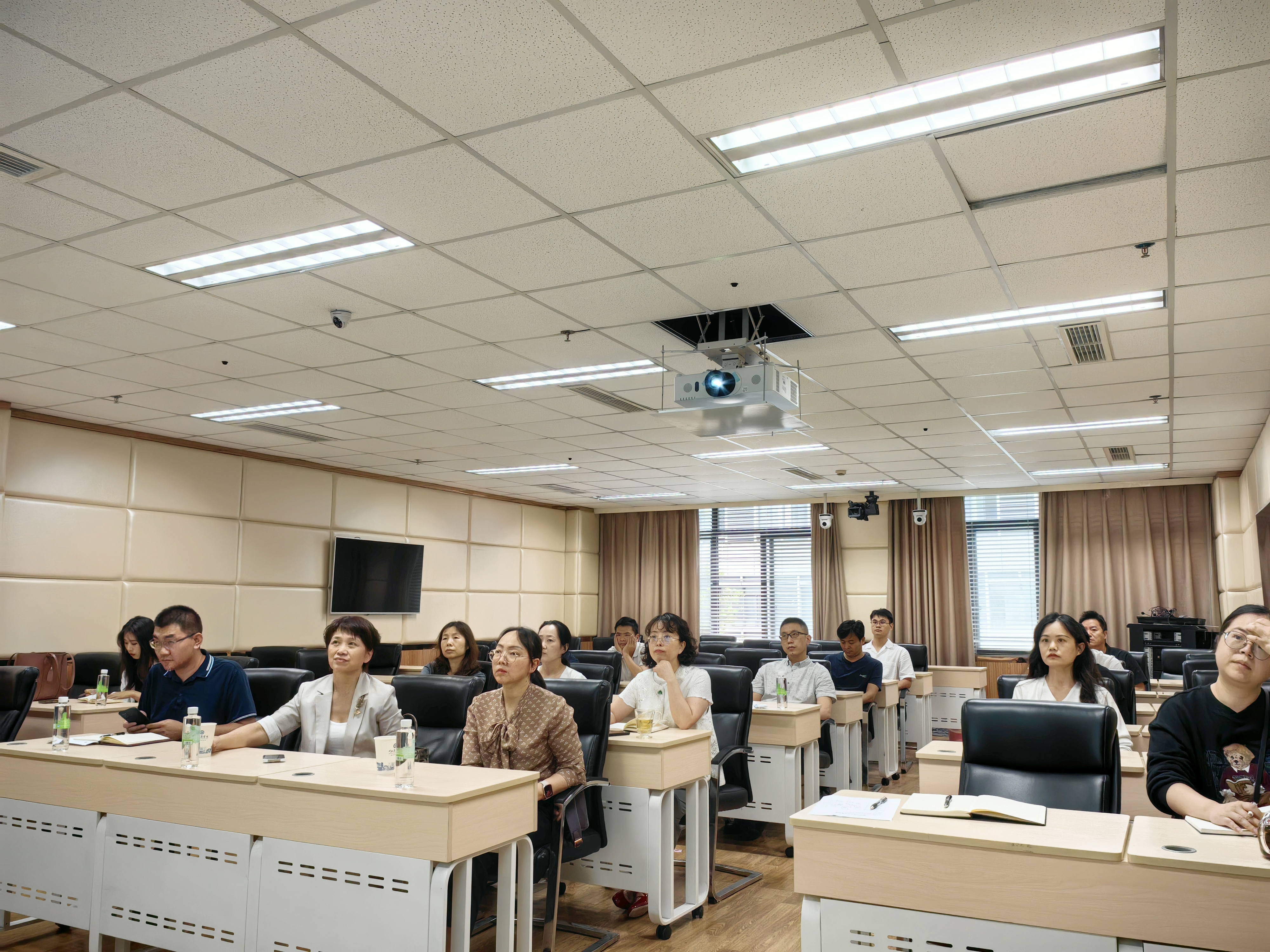 《内科学》智慧课程知识图谱建设项目启动会