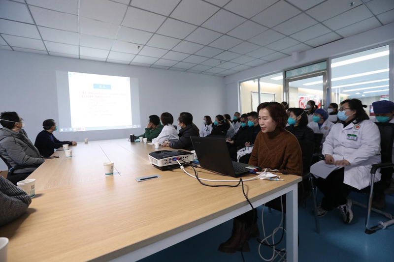 “保健康、防重症”——我校附属医院开展片区内新冠重症患者救治巡回指导和培训工作